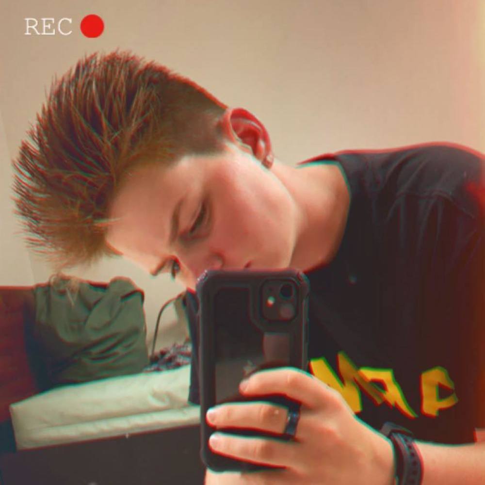 Meet your Posher, Mackenzie